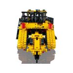 LEGO Technic - Buldozer Cat® D11 ovládaný aplikací