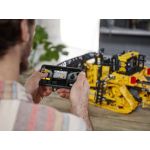 LEGO Technic - Buldozer Cat® D11 ovládaný aplikací