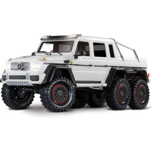 Traxxas TRX-6 Mercedes G 63 6x6 1:10 TQi RTR bílý
