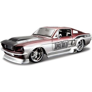 Maisto Harley-Davidson Custom - Ford Mustang GT 1967 1:24