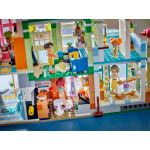 LEGO Friends - Apartmány a obchody v městečku Heartlake
