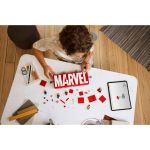 LEGO Marvel - Logo MARVEL a minifigurky