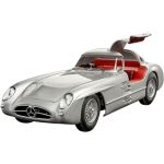 Revell Mercedes-Benz 300 SLR (70. výročí) (1:24) (giftset)