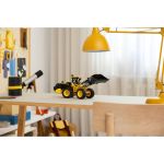 LEGO Technic - Kolový nakladač Volvo L120 Electric