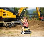 FALK - Dětské odrážedlo bagr Kubota