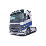 Italeri Volvo FH16 Medium Roof (1:24)