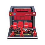 Bburago Ferrari SF-25 (2025) 1:43 #44 Hamilton (Pit Pass Set)